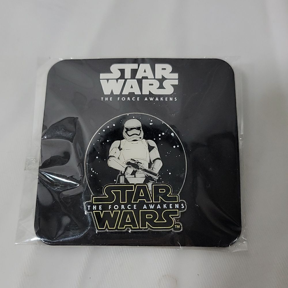 Star Wars pin (AMC)